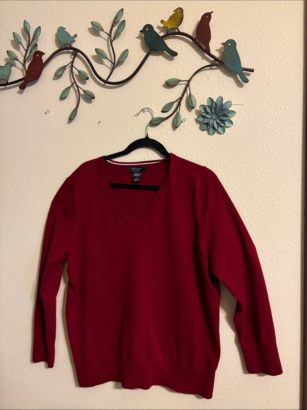 Love Ryan  Women's V-Neck Sweater in Burgundy